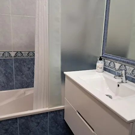 Villa Con Piscina Privada Cerca De La Playa *