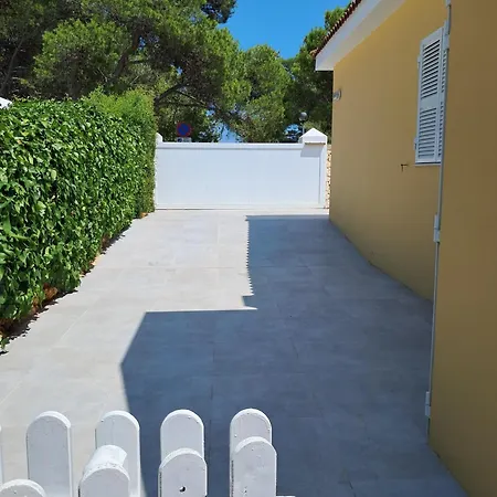 Con Piscina Privada Cerca De La Playa Willa Cala Blanca (Menorca)