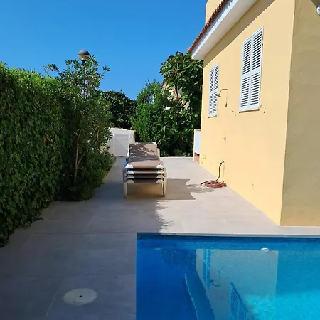 Willa Con Piscina Privada Cerca De La Playa Cala Blanca (Menorca)