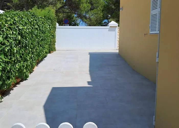 Con Piscina Privada Cerca De La Playa וילה קאלה בלנקה